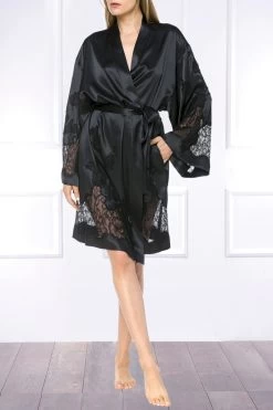 Coemi - Ayana Satin Kimono - Schwarz 8 Coemi - Ayana Satin Kimono - Schwarz -Unterwäsche Rabatt COEMI AYANA SHORT KIMONO BLACK 5 1280x1280