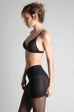 Maison Close - Bande à Part Triangel BH - Schwarz 22 Maison Close - Bande à Part Triangel BH - Schwarz -Unterwäsche Rabatt MAISON CLOSE BANDE A PART TRIANGEL BH SCHWARZ 5 1280x1280