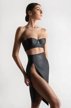 Maison Close - Chambre Noire Bustier BH - Wetlook Schwarz 14 Maison Close - Chambre Noire Bustier BH - Wetlook Schwarz -Unterwäsche Rabatt MAISON CLOSE CHAMBRE NOIR BUSTIER SCHWARZ 4 1280x1280