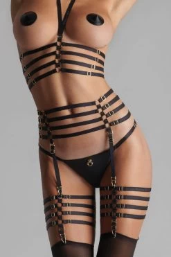 Maison Close - Chambre Noire Strapsgürtel - Schwarz -Unterwäsche Rabatt MAISON CLOSE CHAMBRE NOIRE STRAPPY GARTER BELT 2 1280x1280