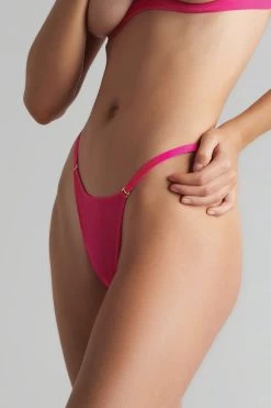 Maison Close - Corps A Corps Neon String - Pink/Gold -Unterwäsche Rabatt MAISON CLOSE CORPS A CORPS MINI STRING PINK 1 1280x1280