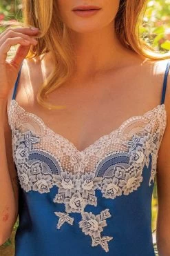 Marjolaine - Seiden Neglige - Blau -Unterwäsche Rabatt MARJOLAINE NEGLIGEE 4NAC0102 SAPHIR NATUREL 1 1280x1280