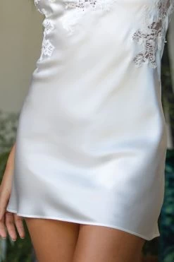 Marjolaine - Justine Seiden Negligé - Champagner 14 Marjolaine - Justine Seiden Negligé - Champagner -Unterwäsche Rabatt MARJOLAINE PEARL COMBINETTE 3PEA0101 NATUREL 4 1280x1280