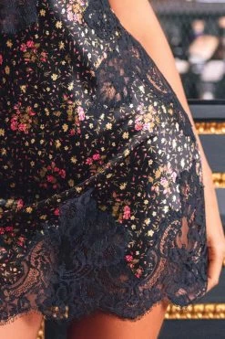 Marjolaine - Seiden Negligé - Schwarz 13 Marjolaine - Seiden Negligé - Schwarz -Unterwäsche Rabatt MARJOLAINE PENSEE NEGLIGEE BLACK 2 1280x1280