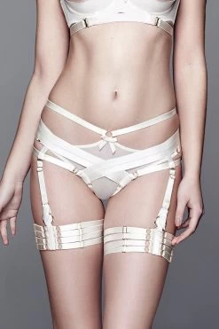 Bordelle Lingerie - Webbed Garters Strumpfband Set - Cream -Unterwäsche Rabatt bordelle bondage webbed garter sigg01cr 1 3532 3532 1280x1280